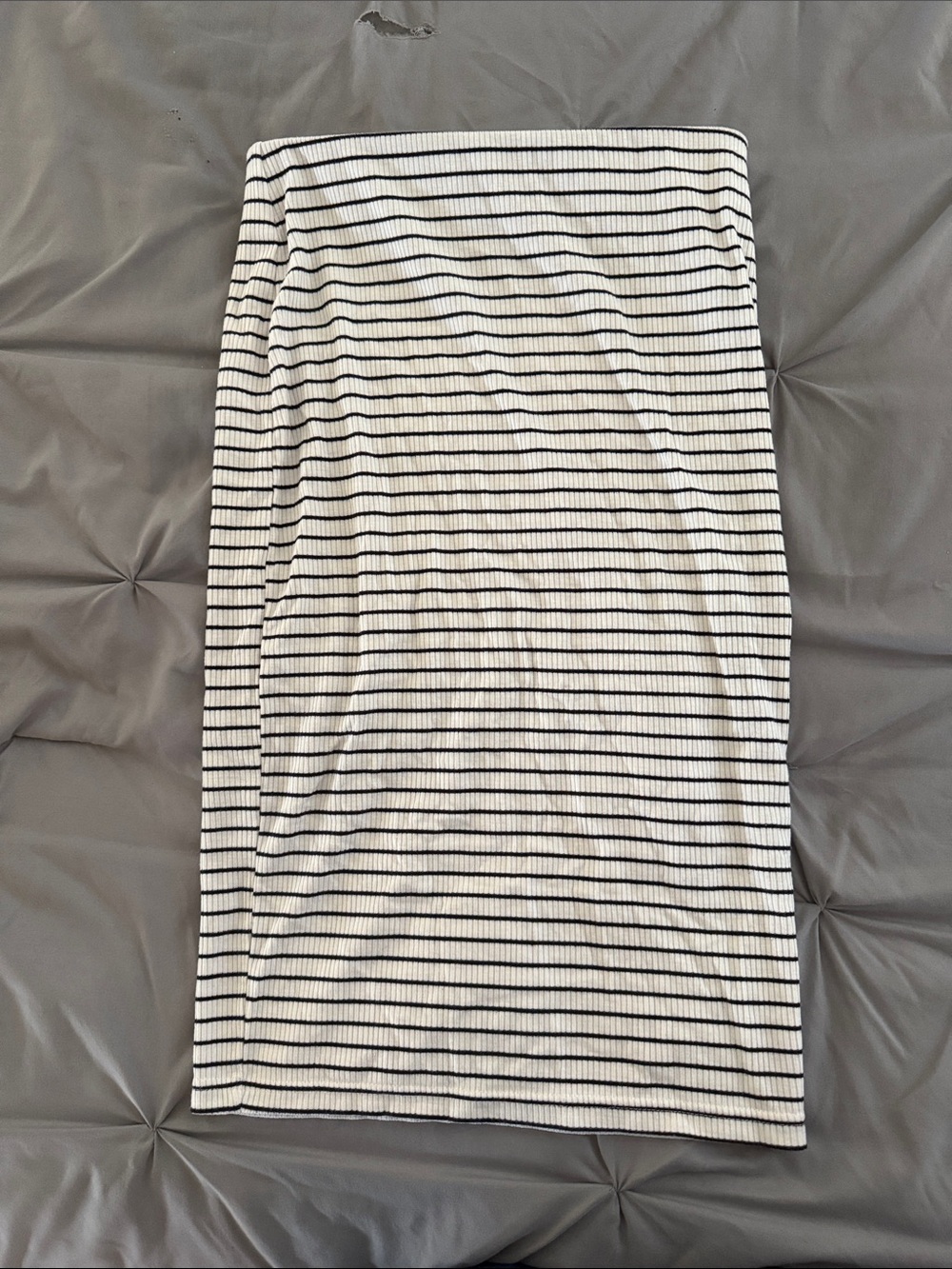 Forever 21 Navy Blue & White Striped Ribbed Pencil Skirt